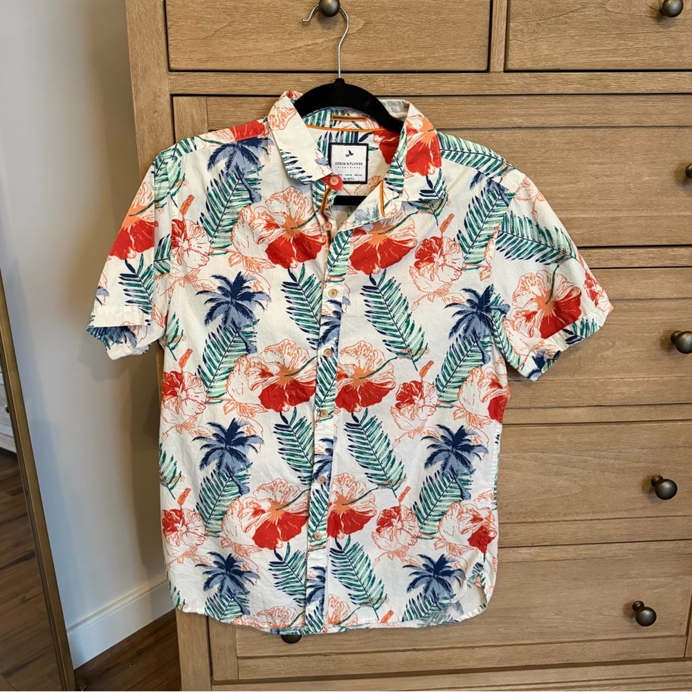 Denim & Flower floral short sleeve button up Med